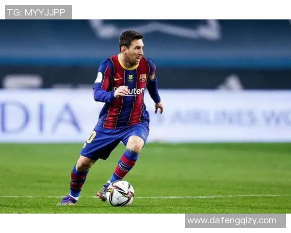 足球明星生活照背后的真实故事与精彩瞬间揭秘